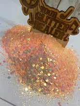 Load image into Gallery viewer, DANCING ON MY OWN